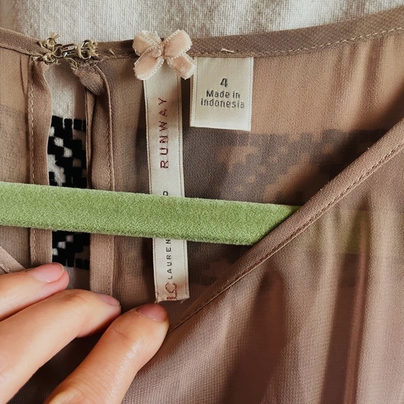 Lauren Conrad runway ruffled organza dress 4 - Picture 6 of 7